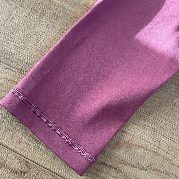 NWT Offline by Aerie real me lace up 7/8 leggings size M red Dusty rose/pink - Picture 5 of 10